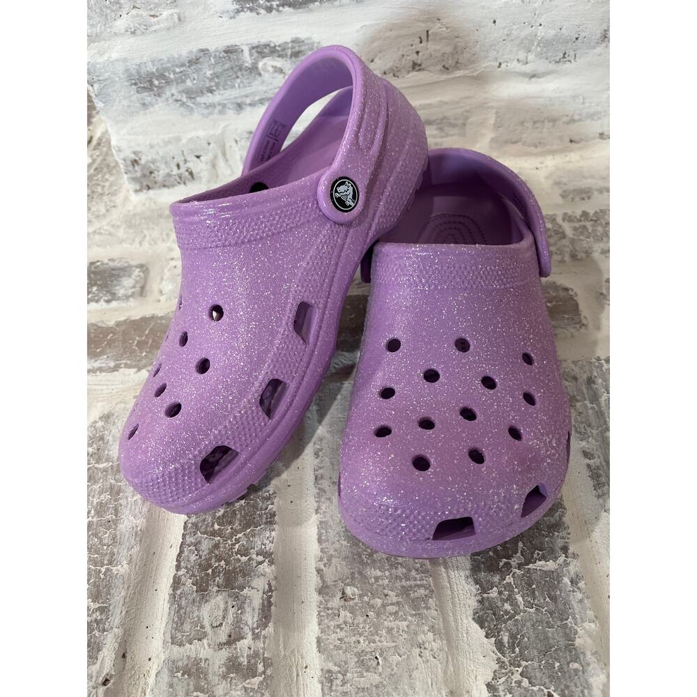 Women’s sparkle glitter lavendar purple crocs size 8